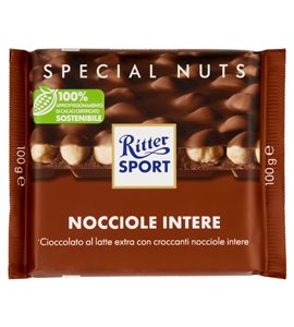 Cioccolato Al Latte Con Nocciole Intere