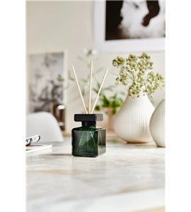 ESSENTIALS Black Bamboo