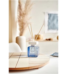 ESSENTIALS Sunny Beachtime