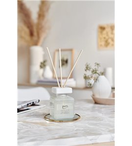 ESSENTIALS White Lily